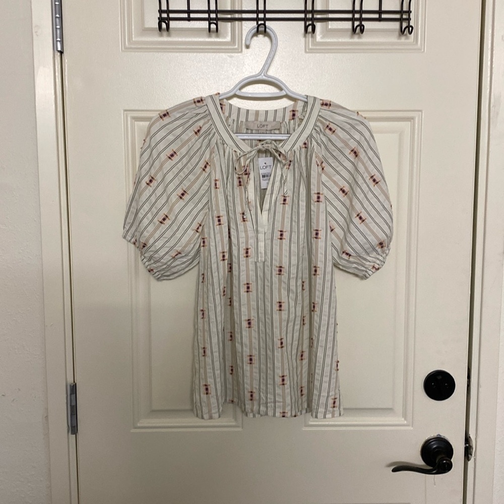 LOFT Poof sleeve top Size S